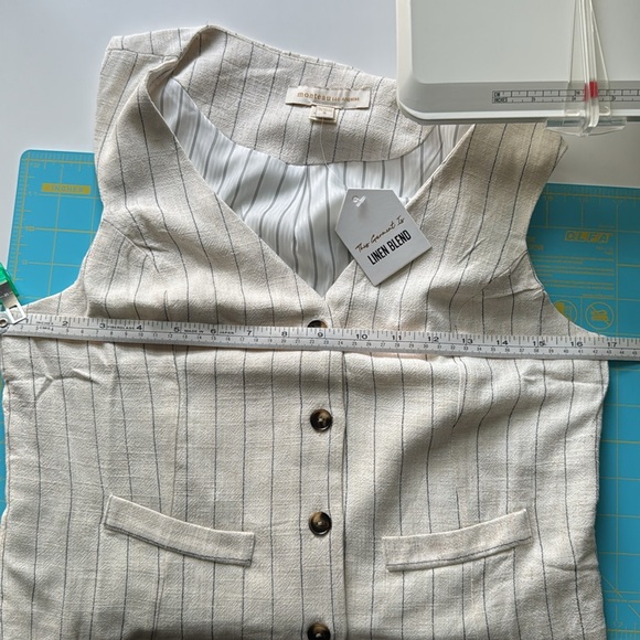 Monteau Linen Blend Vest with Black Stripes - Picture 8 of 8
